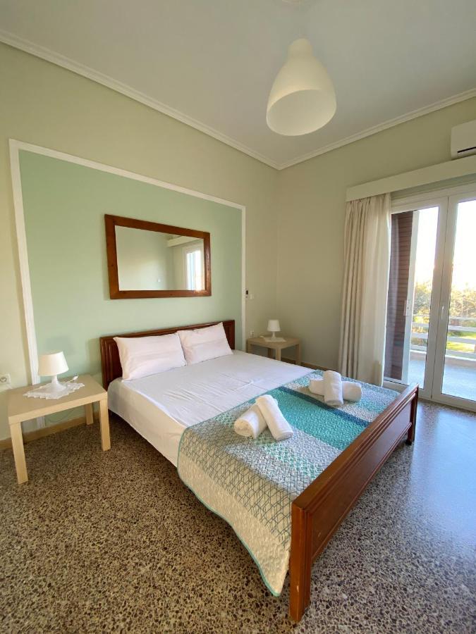 Mpanos Sea Apartment 1 Loutra Elenis Extérieur photo